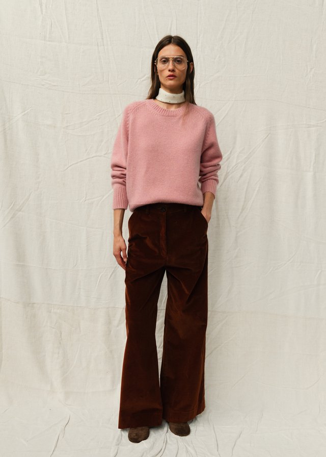 Aime_Auteuil Cashmere Jumper_Rose & Flint Corduroy Trouser_Rust_01.jpg
