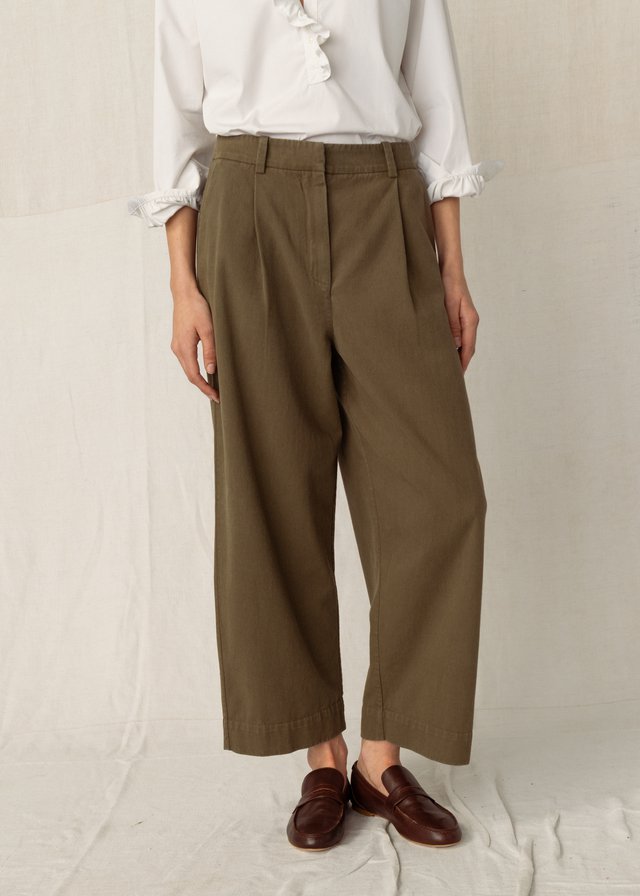 Aimé_Drake Trouser_Khaki_01.jpg