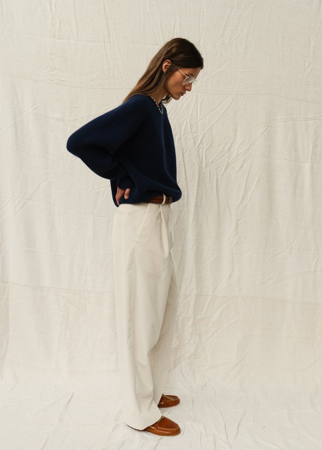 Aime_Gigi Cashmere Jumper_Navy & Drake Corduroy Trouser_Ecru_02.jpg