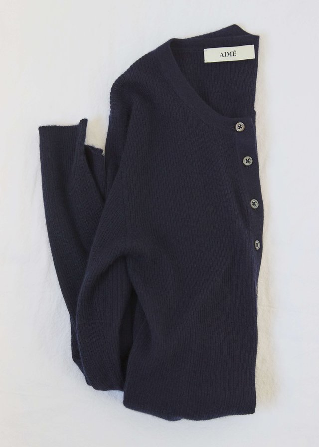 Aime_Honor Knit_Navy_01.jpg