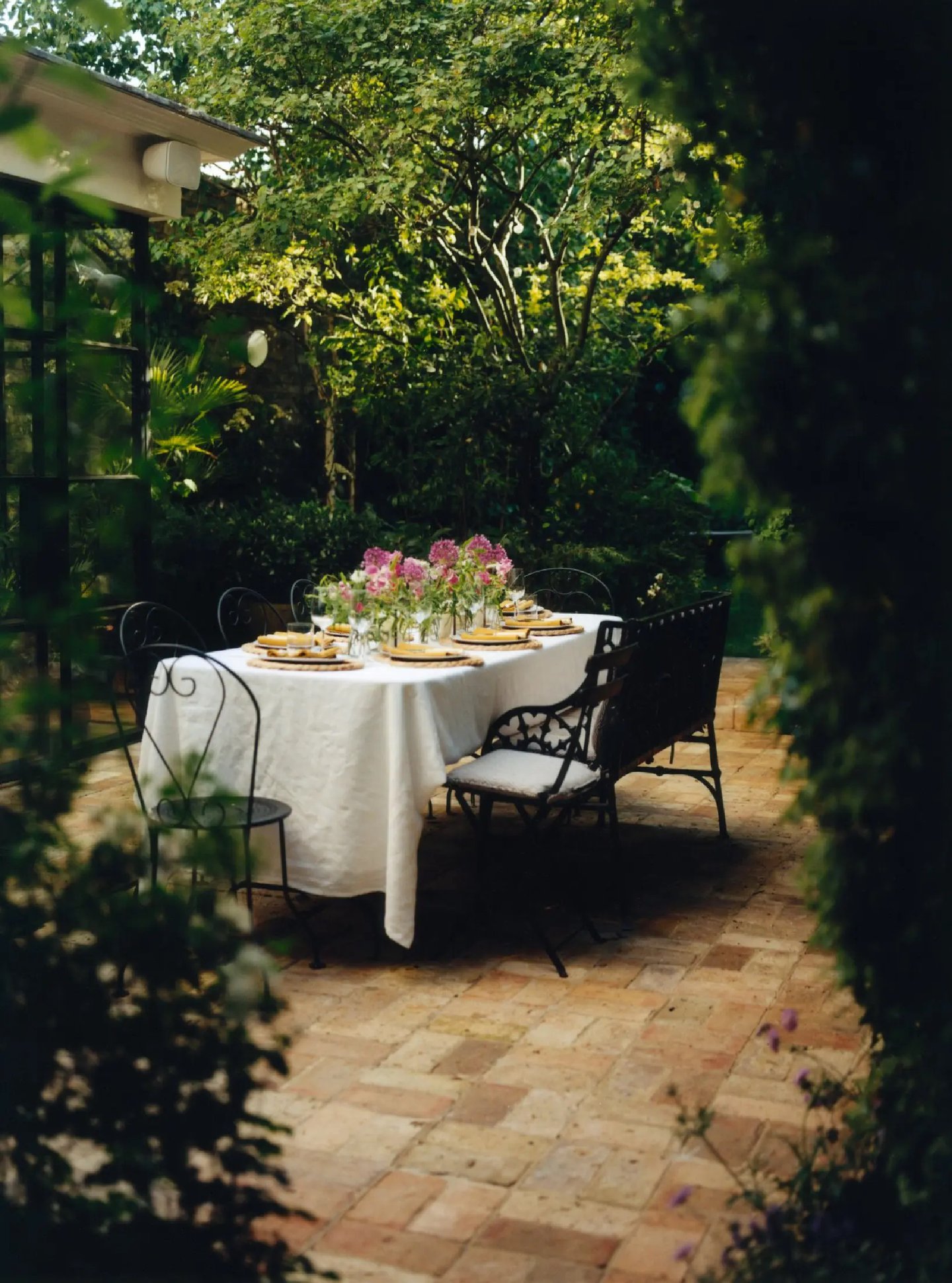 Aime_New York Times_Entertaining_01